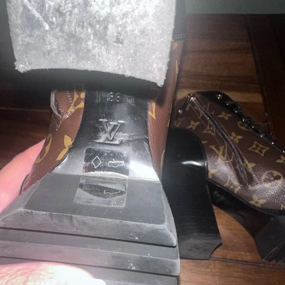 Louis Vuitton's Star Trail ankle boot Authentic Sassy and cute! - Picture 7 of 8